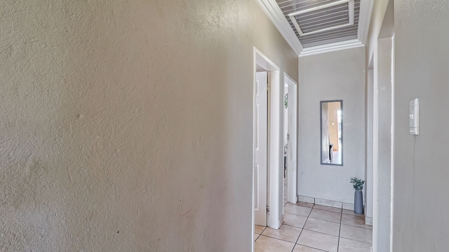 3 Bedroom Property for Sale in Waterkloof East North West